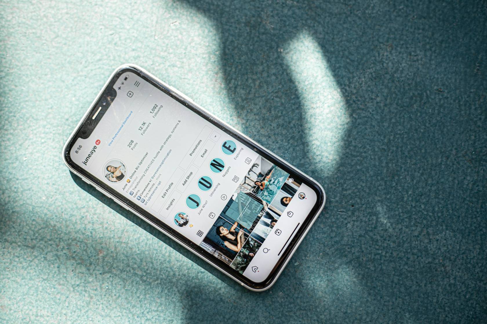 Image featuring a person using a screen reader to access Instagram, with alt text written in a clear and concise manner.